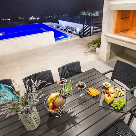 Villa Lacus Makarska Bagian luar foto