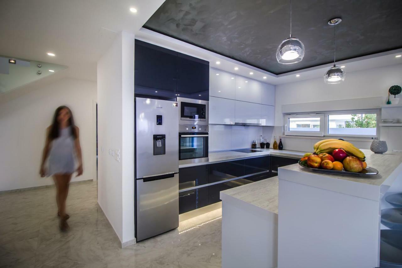 Villa Lacus Makarska Bagian luar foto
