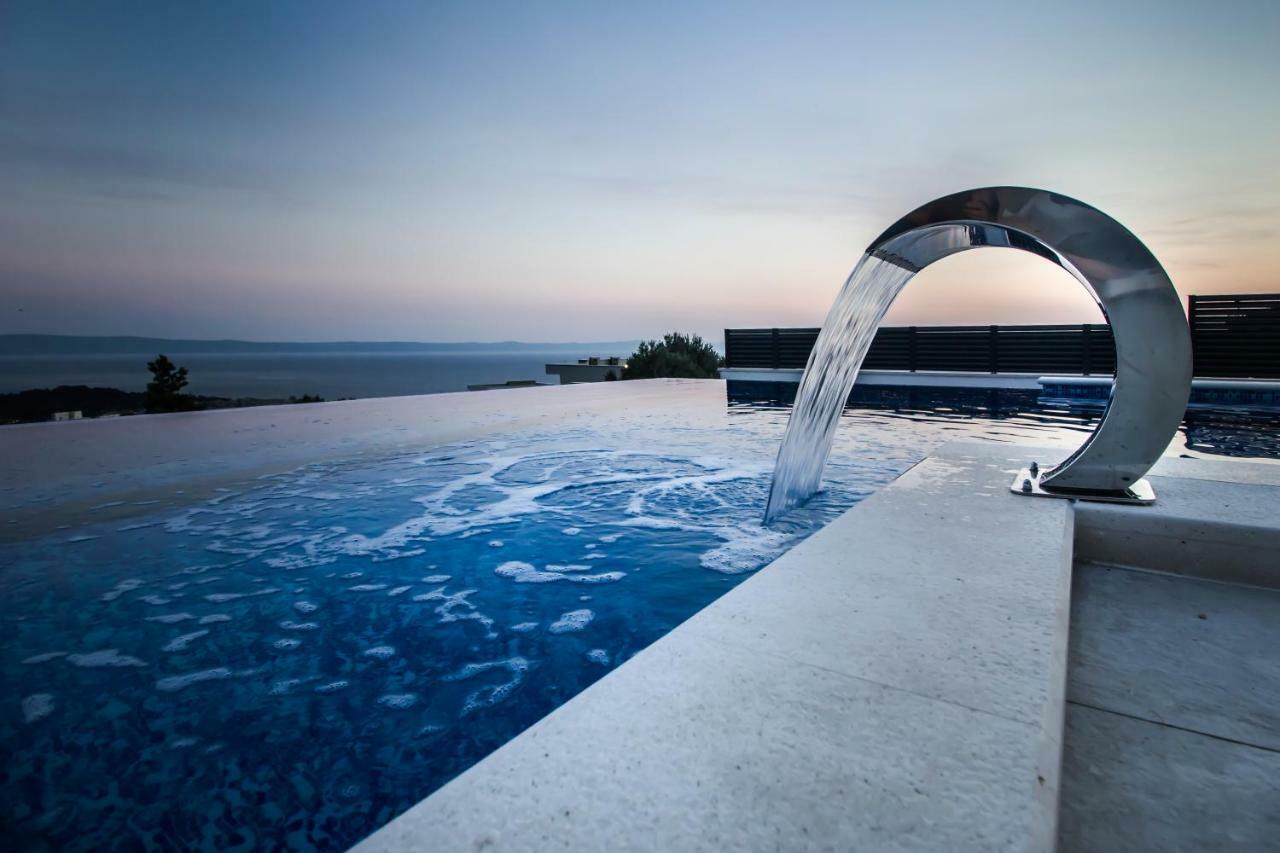 Luxury Villa High Hopes With Pool Makarska Bagian luar foto