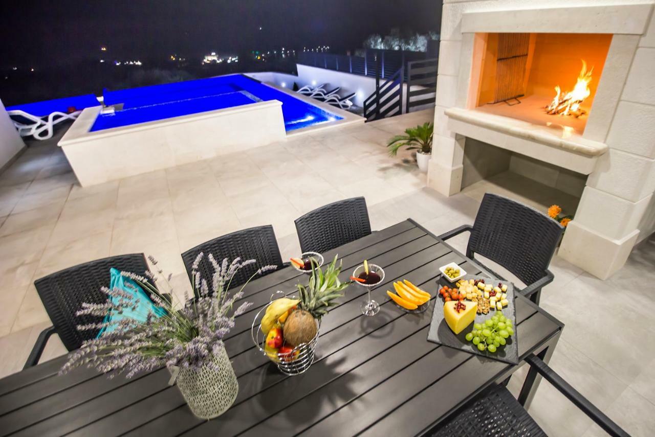 Villa Lacus Makarska Bagian luar foto